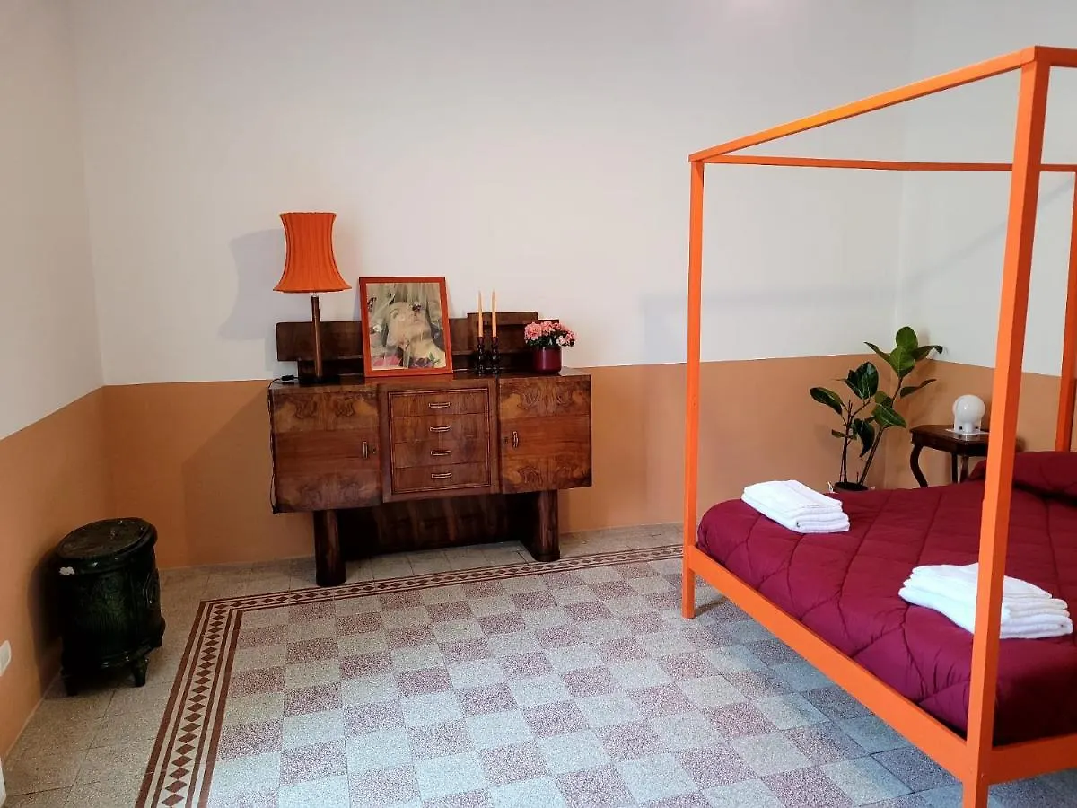 Charming Apartment With Balcony In The Historic Center Napoli