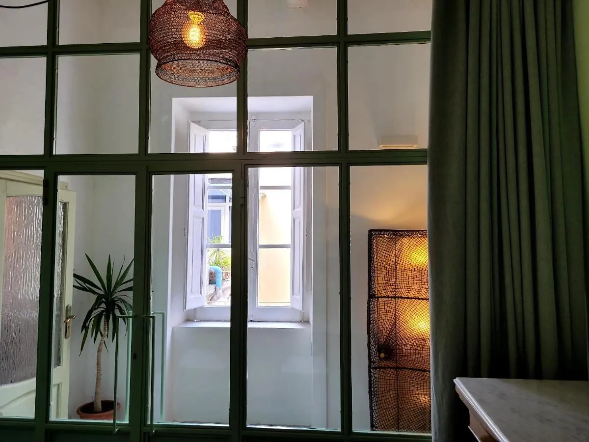 Charming Apartment With Balcony In The Historic Center Napoli Italia