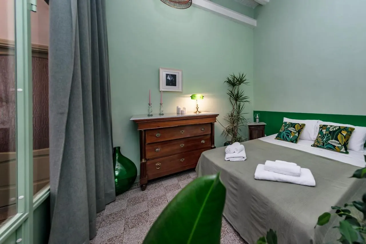 Charming Apartment With Balcony In The Historic Center Napoli