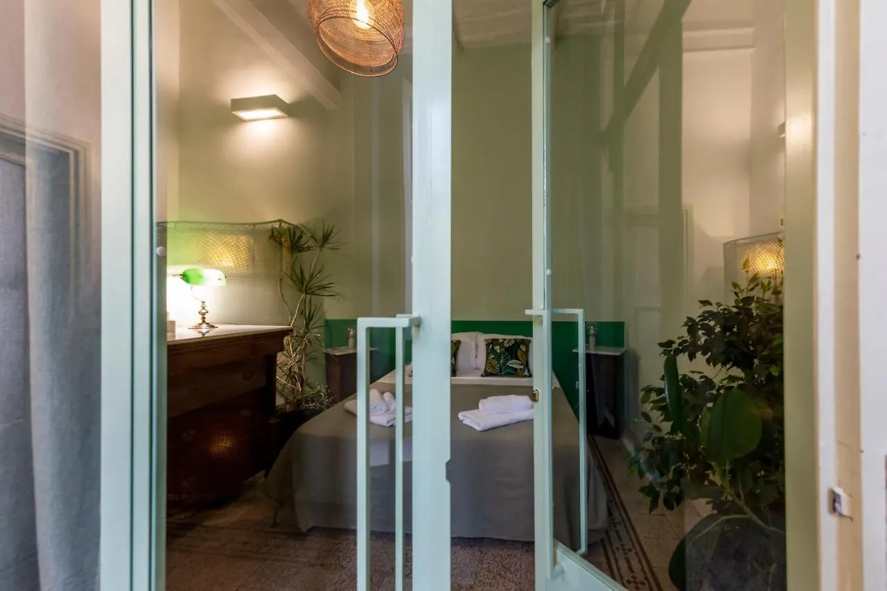 Charming Apartment With Balcony In The Historic Center Napoli